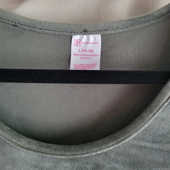 Top - Picture 2 of 2